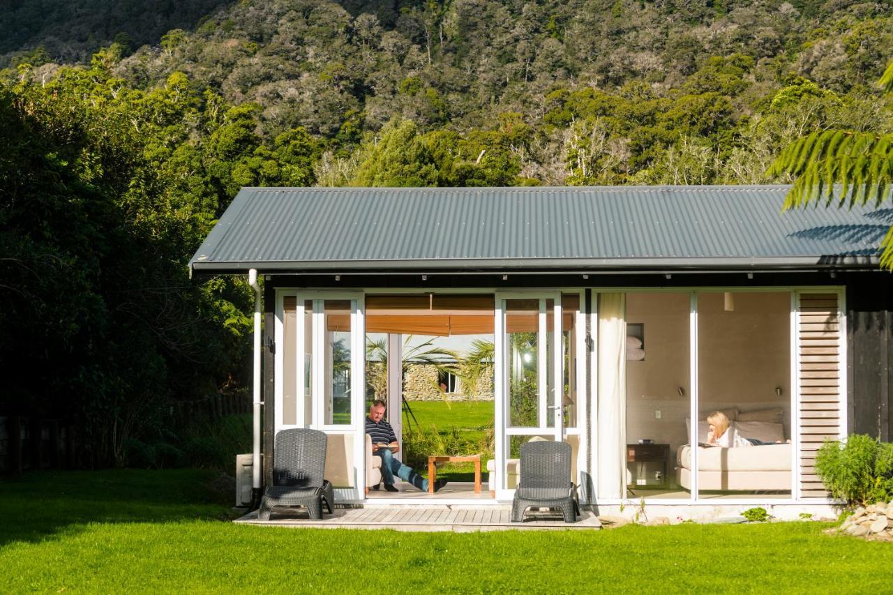 Furneaux Lodge Endeavour Inlet Exteriör bild