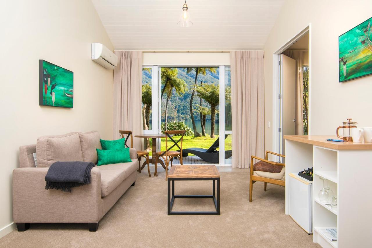 Furneaux Lodge Endeavour Inlet Exteriör bild