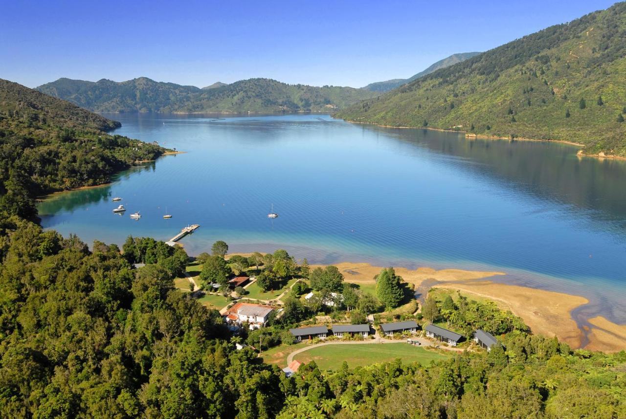 Furneaux Lodge Endeavour Inlet Exteriör bild
